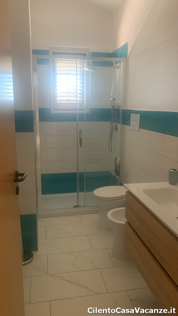 foto 6 di CASA VACANZE PATRIZIA INFANTINI Casa Vacanze in Marina di Camerota